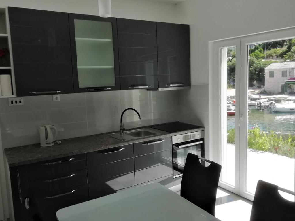 Apartment Zalo Donje Selo na Šolti Εξωτερικό φωτογραφία