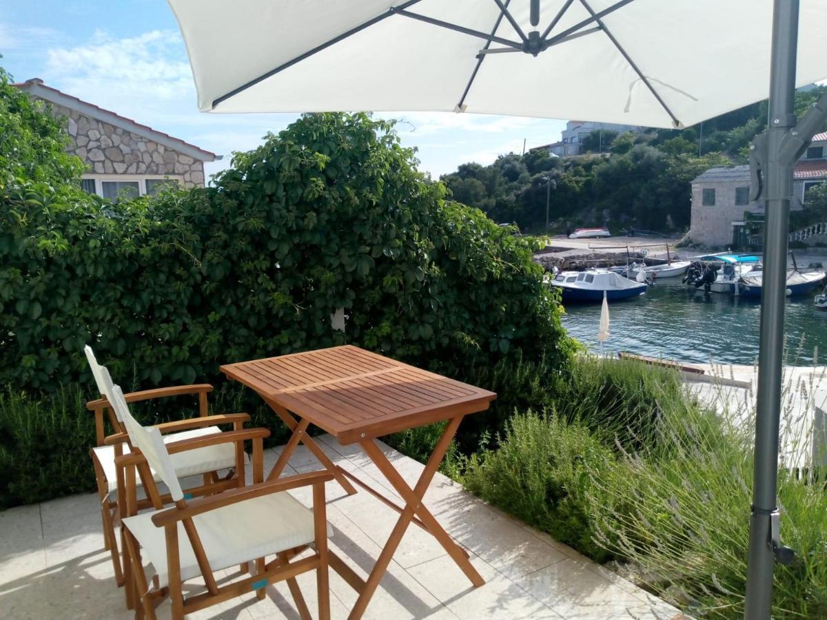 Apartment Zalo Donje Selo na Šolti Εξωτερικό φωτογραφία