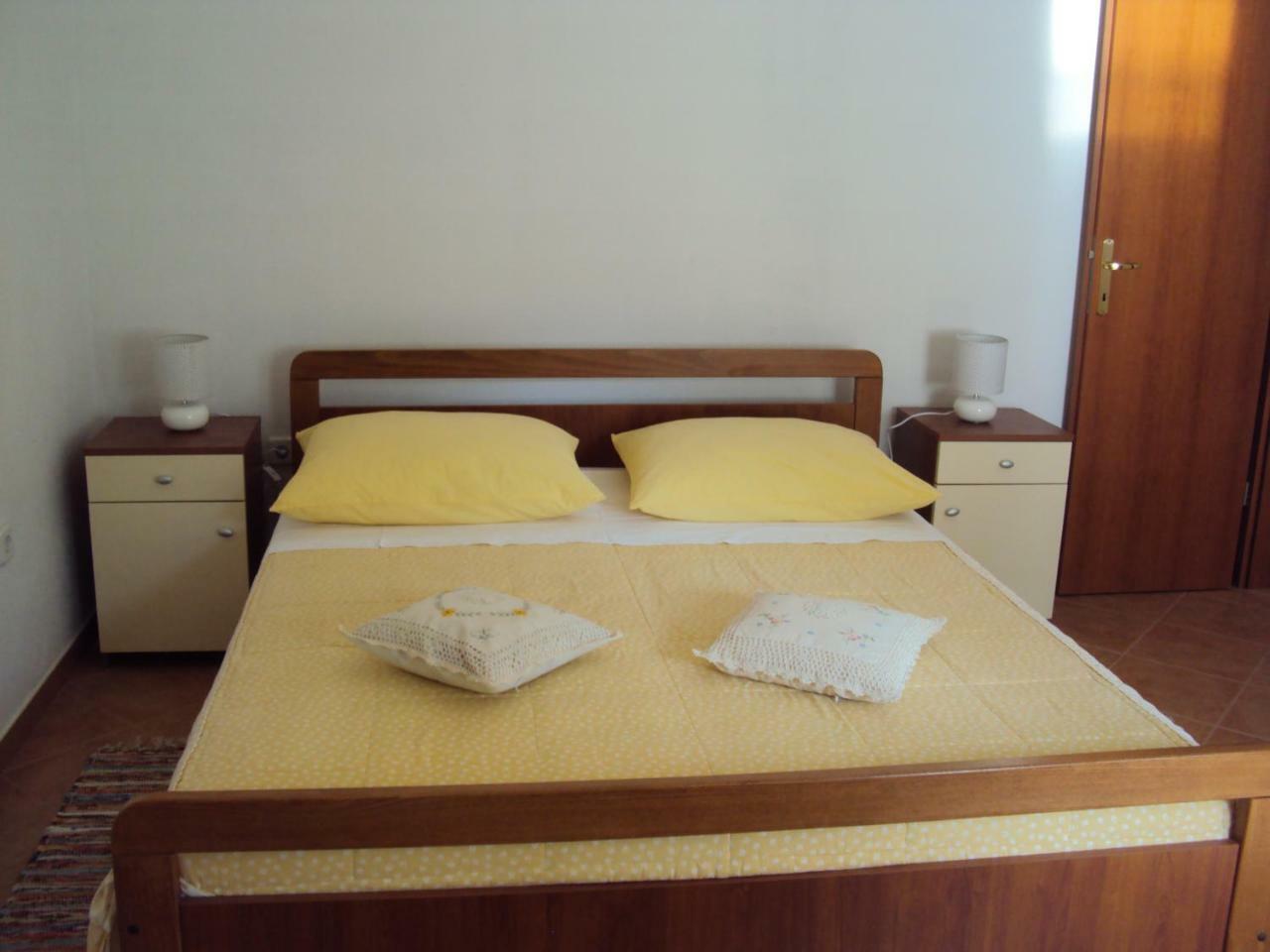 Apartment Zalo Donje Selo na Šolti Εξωτερικό φωτογραφία