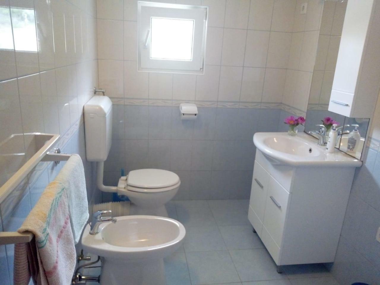 Apartment Zalo Donje Selo na Šolti Εξωτερικό φωτογραφία