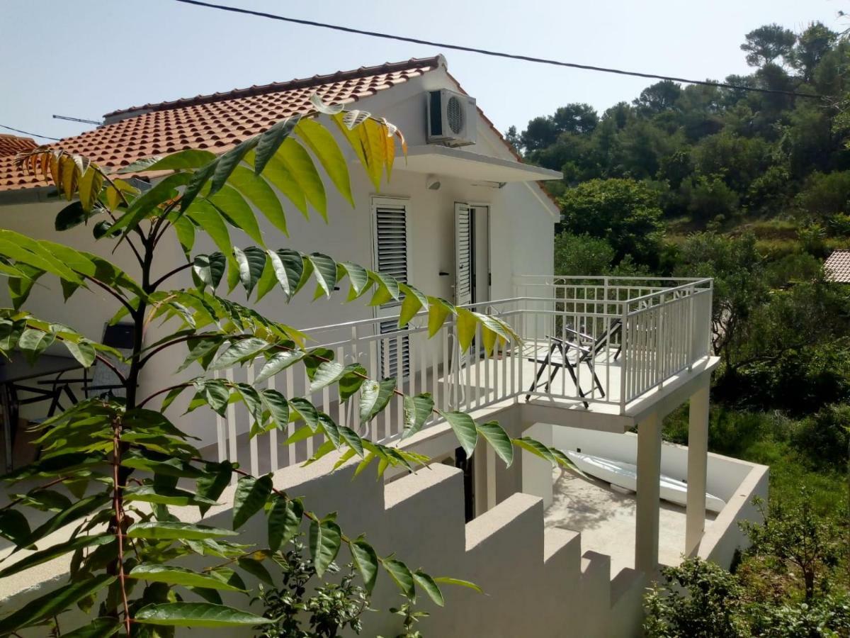 Apartment Zalo Donje Selo na Šolti Εξωτερικό φωτογραφία
